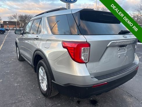 Used 2023 Ford Explorer XLT image 8