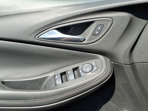 Used 2022 Buick Encore GX Preferred w/ Cold Weather Comfort Package FWD image 22