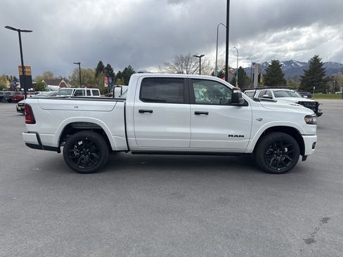 New 2026 RAM 1500 Laramie AWD/4WD image 4