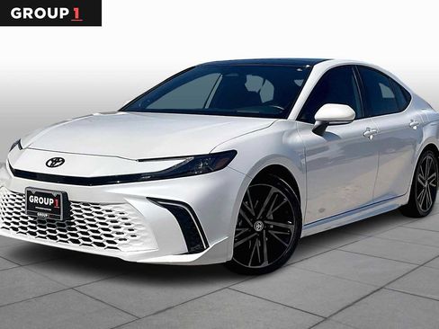 Used 2025 Toyota Camry XSE w/ Premium Package image 1