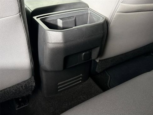 Used 2024 Toyota Tacoma TRD Sport image 38