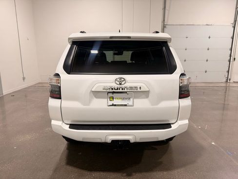 Used 2023 Toyota 4Runner SR5 Premium image 6