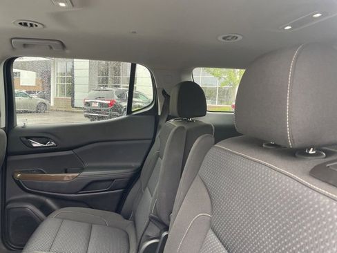 Used 2023 GMC Acadia SLE w/ Driver Convenience Package image 19