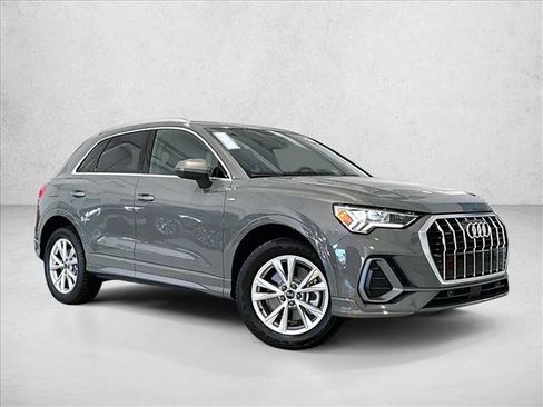 Used 2024 Audi Q3 2.0T Premium w/ Convenience Package AWD/4WD image 12