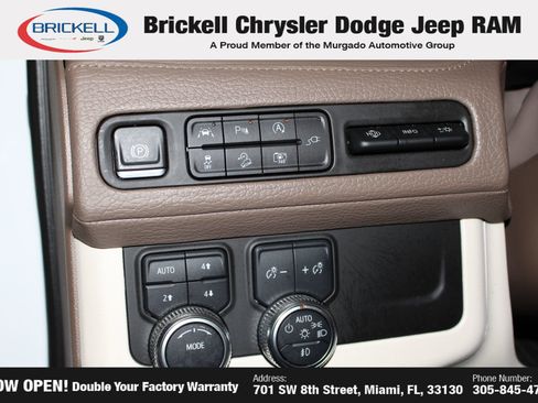 Used 2022 GMC Yukon Denali AWD/4WD image 30