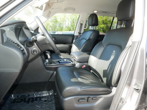 Certified 2022 Nissan Armada SV w/ Cargo Package AWD/4WD image 35