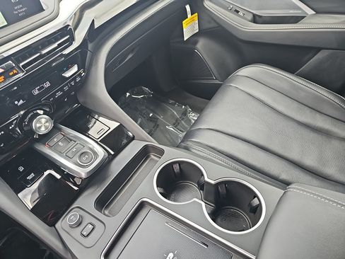 Certified 2026 Acura MDX FWD w/ Technology Package image 25