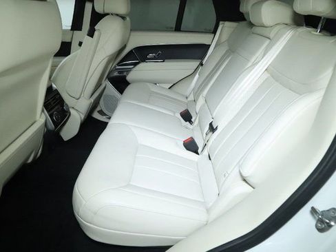 Used 2024 Land Rover Range Rover SE AWD/4WD image 26