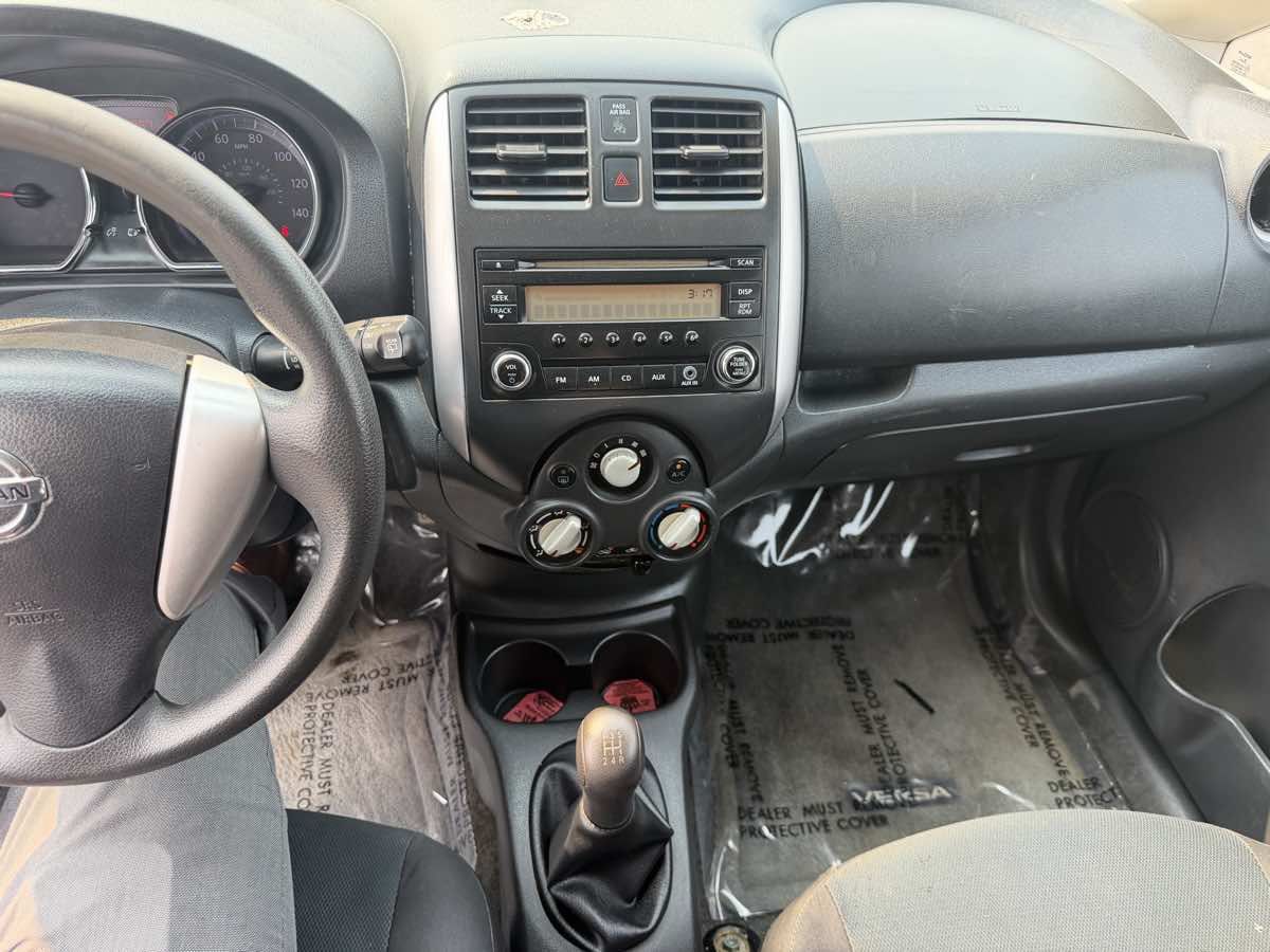 Used 2014 Nissan Versa Note S FWD image 8