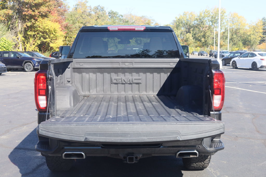 Used 2022 GMC Sierra 1500 Elevation w/ X31 Off-Road Package AWD/4WD image 14