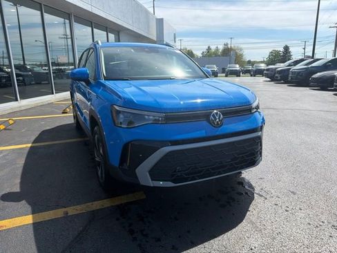 New 2026 Volkswagen Taos SE AWD/4WD image 8