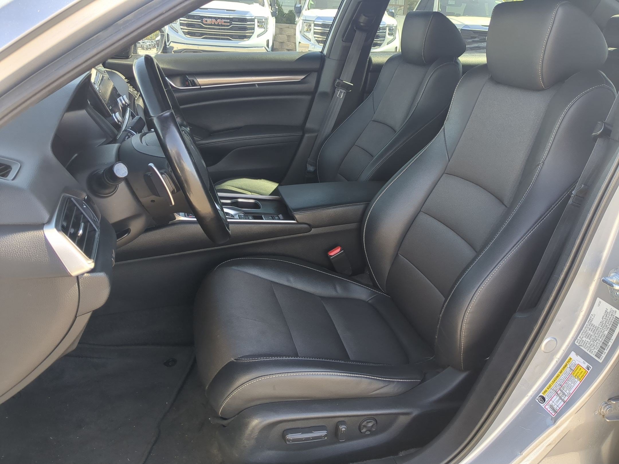 Used 2022 Honda Accord Sport image 14