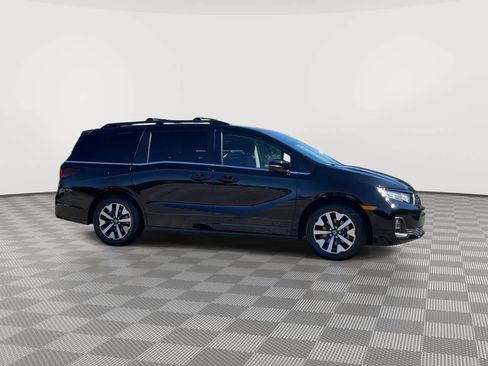 Used 2026 Honda Odyssey EX-L image 2