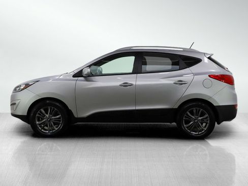 Used 2015 Hyundai Tucson SE image 2