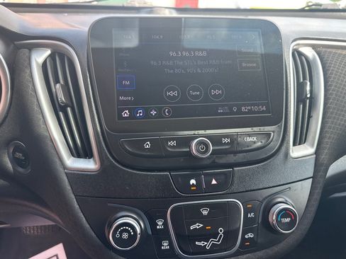 Used 2020 Chevrolet Malibu LS FWD image 21