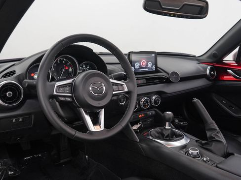 Used 2023 MAZDA MX-5 Miata Grand Touring RWD image 15