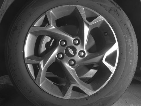 Used 2025 Chevrolet Trax LT FWD image 12