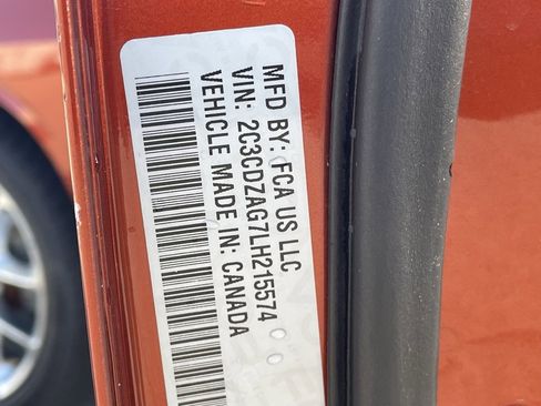 Used 2020 Dodge Challenger SXT w/ Plus Package image 33