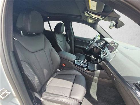 Certified 2024 BMW X4 xDrive30i w/ Premium Package AWD/4WD image 19