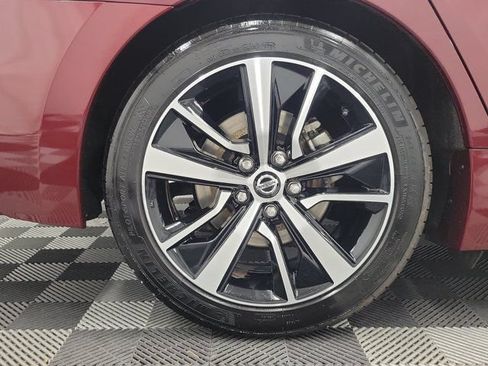 Used 2021 Nissan Maxima 3.5 SV w/ Floor Mat Group FWD image 7