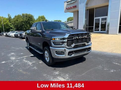 Used 2026 RAM 2500 Big Horn AWD/4WD image 2