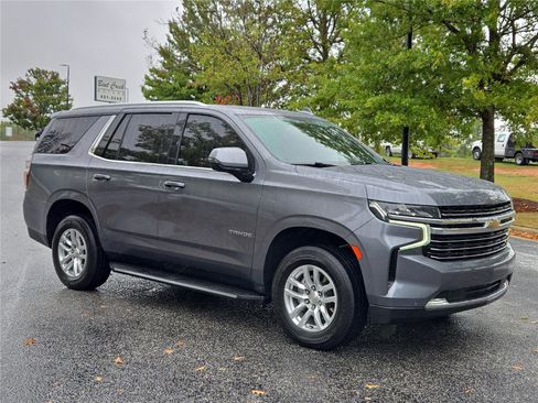 Used 2022 Chevrolet Tahoe LT w/ Luxury Package RWD image 5