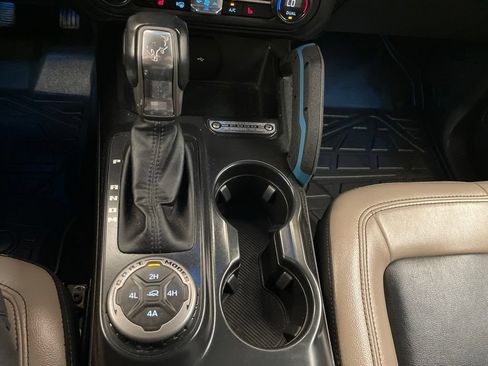 Used 2024 Ford Bronco Wildtrak AWD/4WD image 15