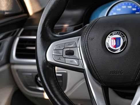Used 2019 BMW ALPINA B7 xDrive w/ Luxury Rear Seating Package image 16