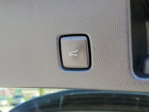 Used 2021 Ford Escape SEL FWD image 9