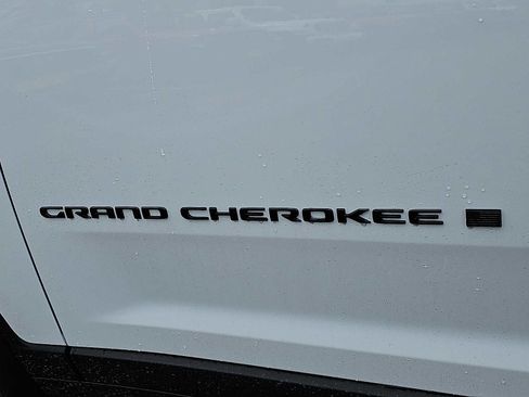 New 2026 Jeep Grand Cherokee Limited image 20