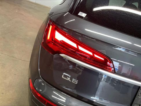 Used 2021 Audi Q5 Premium w/ Convenience Package image 25