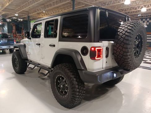 Used 2019 Jeep Wrangler Unlimited Sport S AWD/4WD image 8