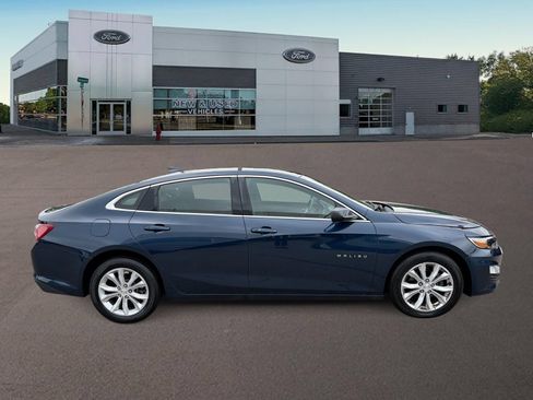 Used 2020 Chevrolet Malibu LT FWD image 12