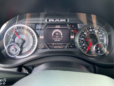 Used 2020 RAM 1500 Laramie AWD/4WD image 18
