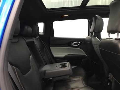 Used 2023 Jeep Compass Limited w/ Sun and Sound Group AWD/4WD image 20