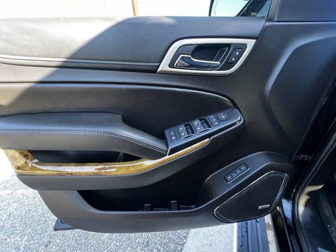 Used 2017 GMC Yukon Denali w/ Open Road Package AWD/4WD image 17