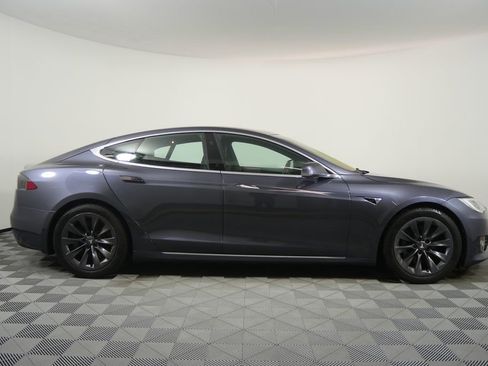 Used 2020 Tesla Model S Long Range Plus AWD/4WD image 2