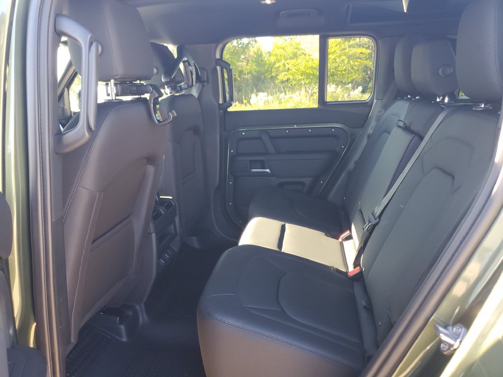 New 2026 Land Rover Defender 110 S AWD/4WD image 28