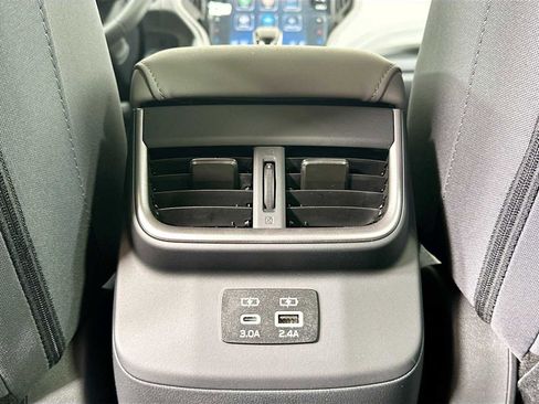 Certified 2025 Subaru Outback Premium w/ Popular Package #1A image 24