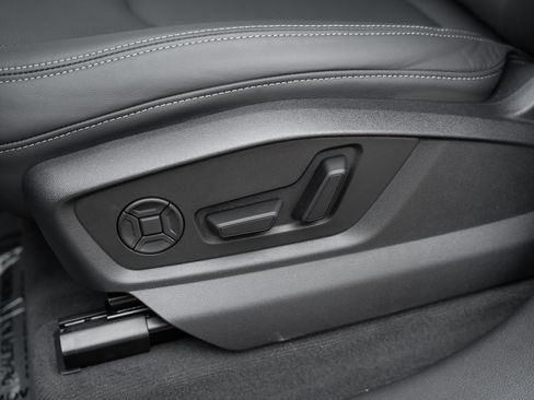 New 2026 Audi Q8 Premium Plus image 23