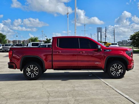 Used 2025 GMC Sierra 1500 AT4 w/ AT4 Premium Package AWD/4WD image 2