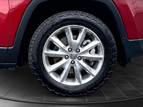 Used 2014 Jeep Cherokee Limited image 34