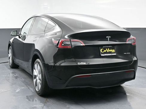 Used 2023 Tesla Model Y Long Range image 6