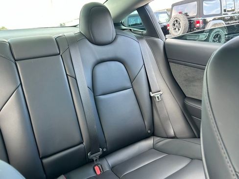 Used 2023 Tesla Model 3 Standard Range image 15