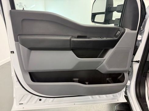 Used 2025 Ford F350 XL image 12