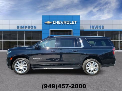 Used 2023 Chevrolet Suburban High Country image 5