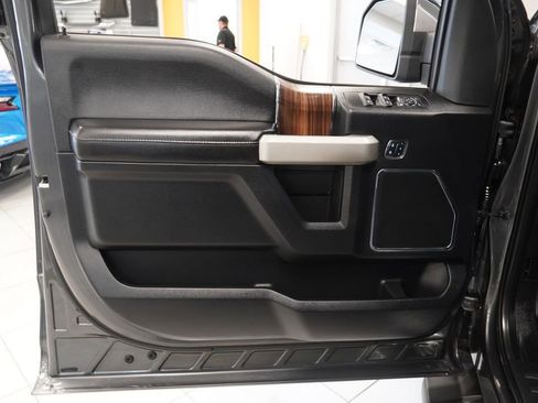 Used 2017 Ford F150 Lariat AWD/4WD image 16