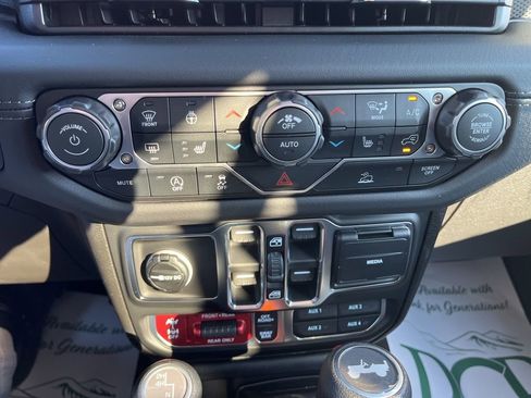 New 2026 Jeep Wrangler Unlimited Rubicon AWD/4WD image 20