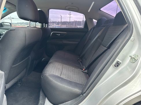 Used 2018 Nissan Altima 2.5 SV image 8