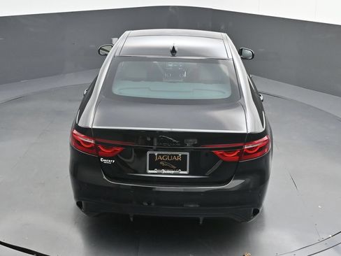 Certified 2024 Jaguar XF R-Dynamic SE AWD/4WD image 34